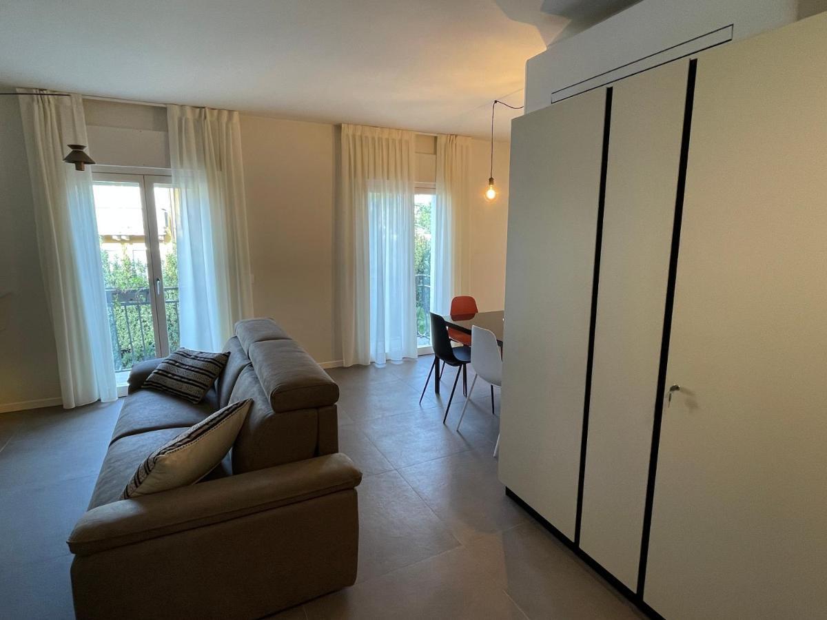 Lucia Holiday Apartments Lazise Zewnętrze zdjęcie